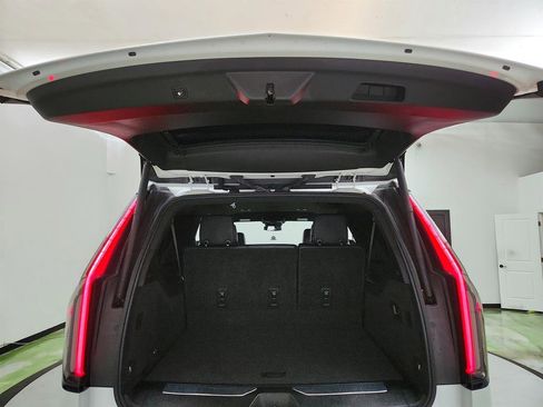 Used 2022 Cadillac Escalade ESV Luxury image 30