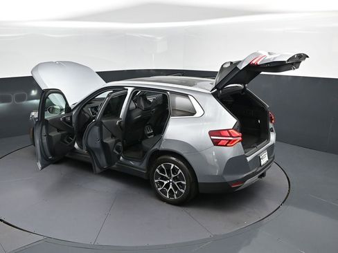 Certified 2025 BMW X3 xDrive30i w/ Premium Package AWD/4WD image 47