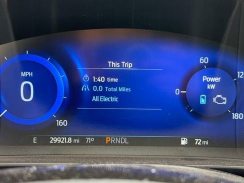 Used 2022 Ford Escape Titanium w/ Titanium Elite Package AWD/4WD image 13