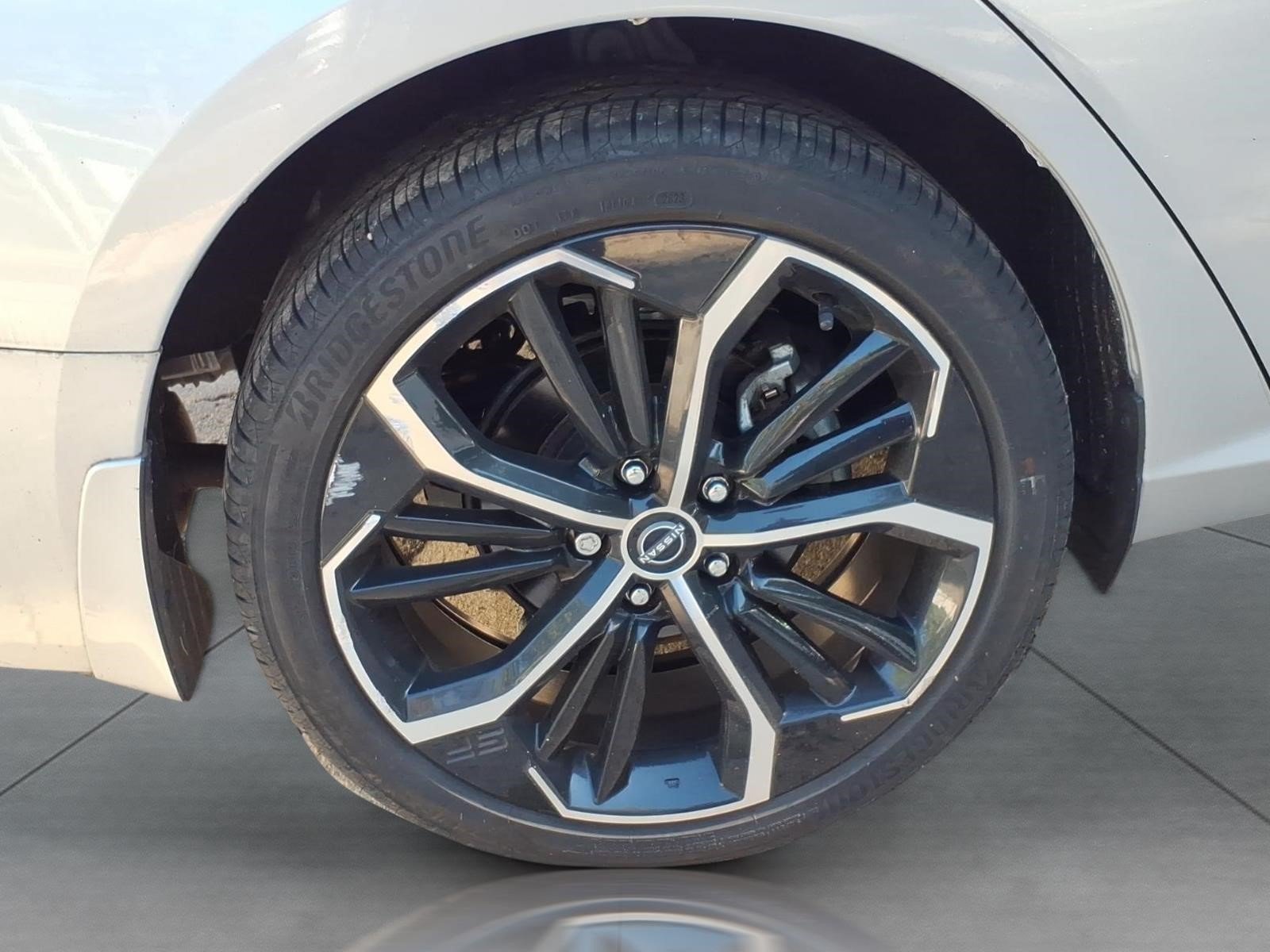 Used 2024 Nissan Altima 2.5 SR AWD/4WD image 5
