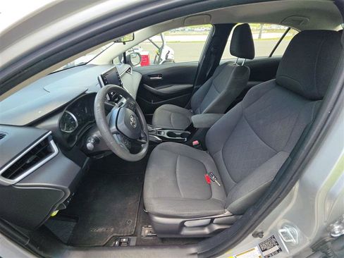 Used 2021 Toyota Corolla LE FWD image 7