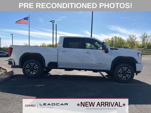 Used 2022 GMC Sierra 2500 AT4 w/ AT4 Preferred Package AWD/4WD image 6