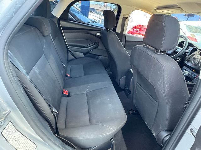 Used 2018 Ford Focus SE FWD image 13