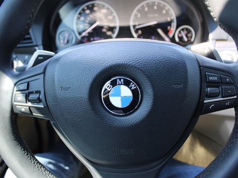 Used 2013 BMW 550i Sedan image 29