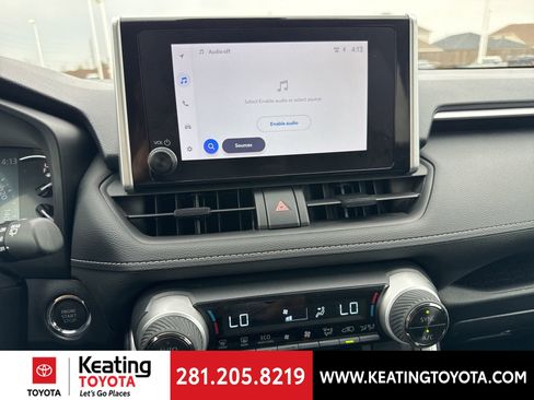 Used 2025 Toyota RAV4 XLE image 20