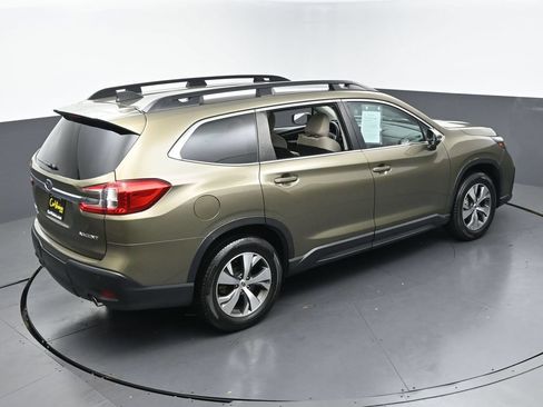 Used 2023 Subaru Ascent Premium w/ Convenience Package AWD/4WD image 38