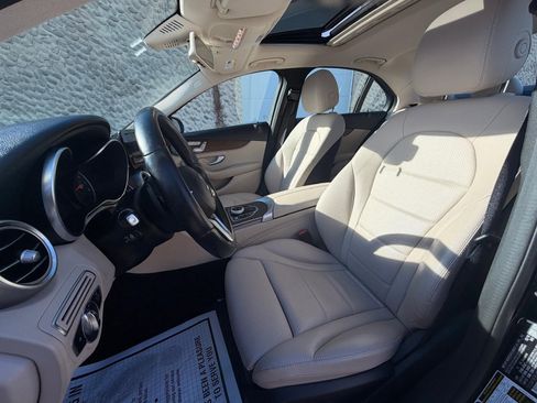 Used 2019 Mercedes-Benz C 300 4MATIC Sedan image 23