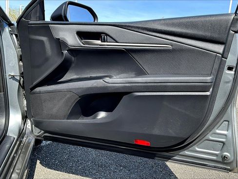 Used 2025 Toyota Camry SE image 22