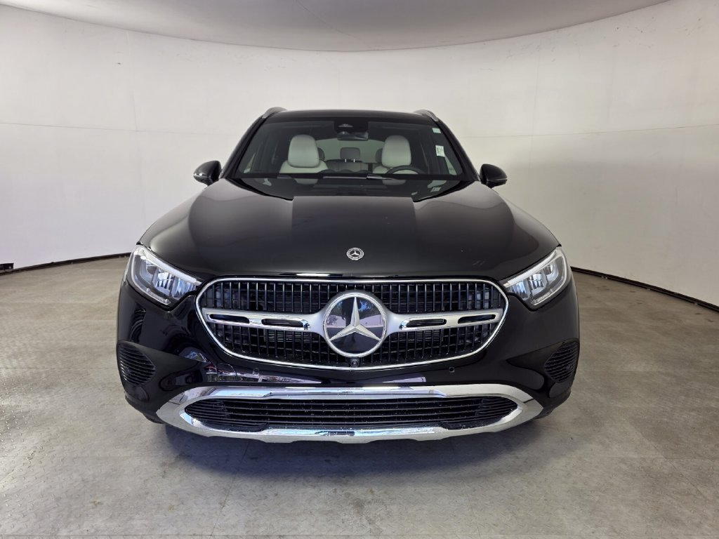 New 2027 Mercedes-Benz GLC 300 image 2