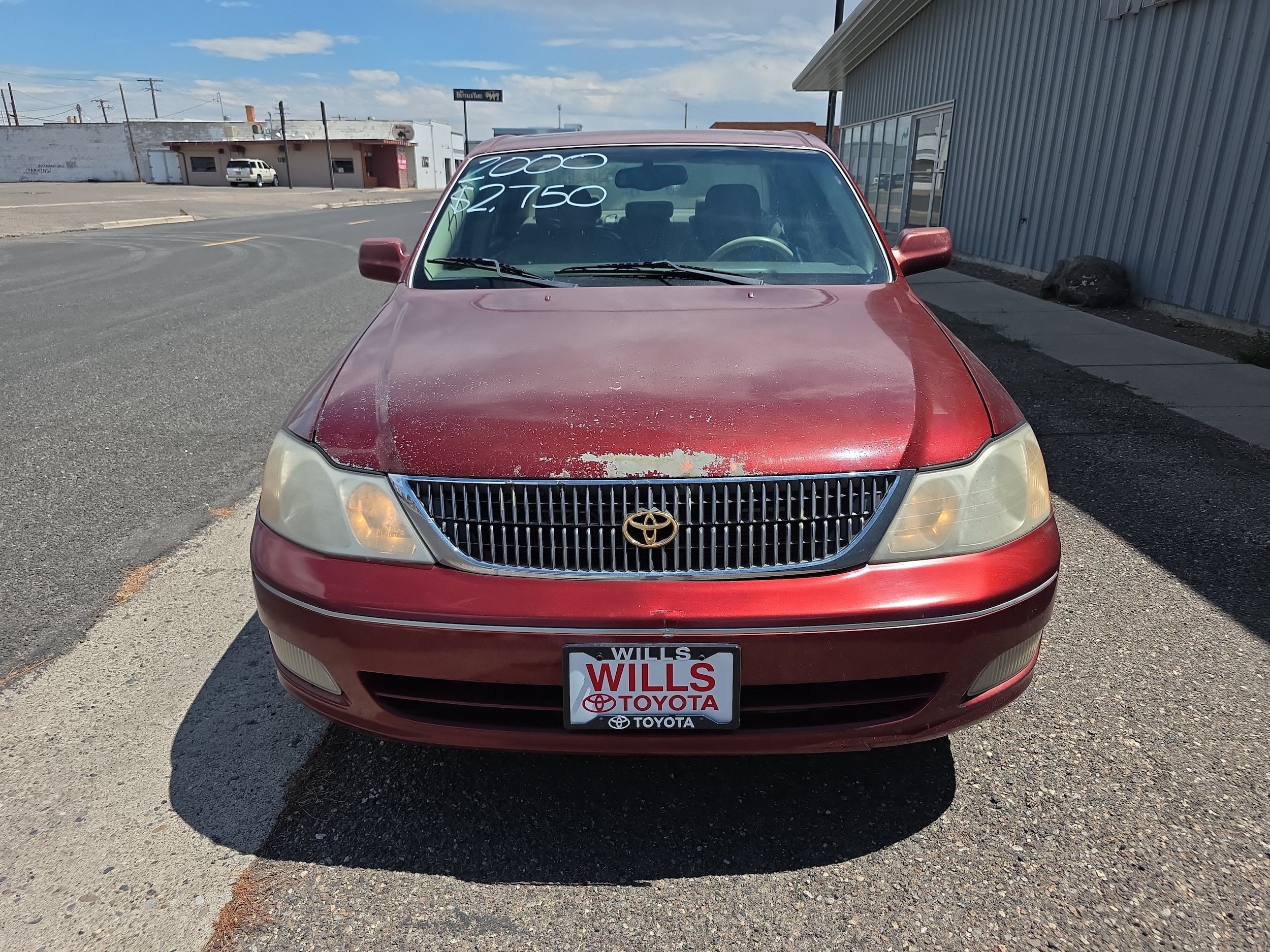 Used 2000 Toyota Avalon XLS w/ Option Pkg 7 FWD image 5