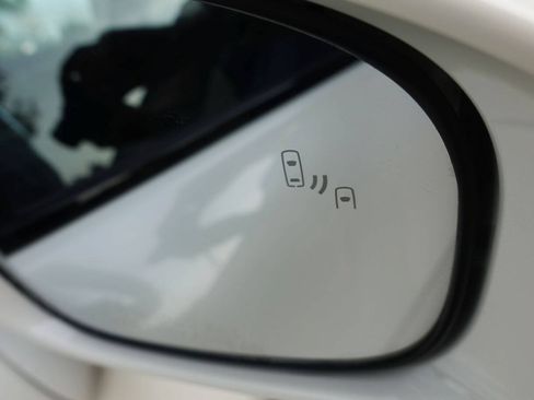 Used 2017 Toyota Mirai FWD image 22