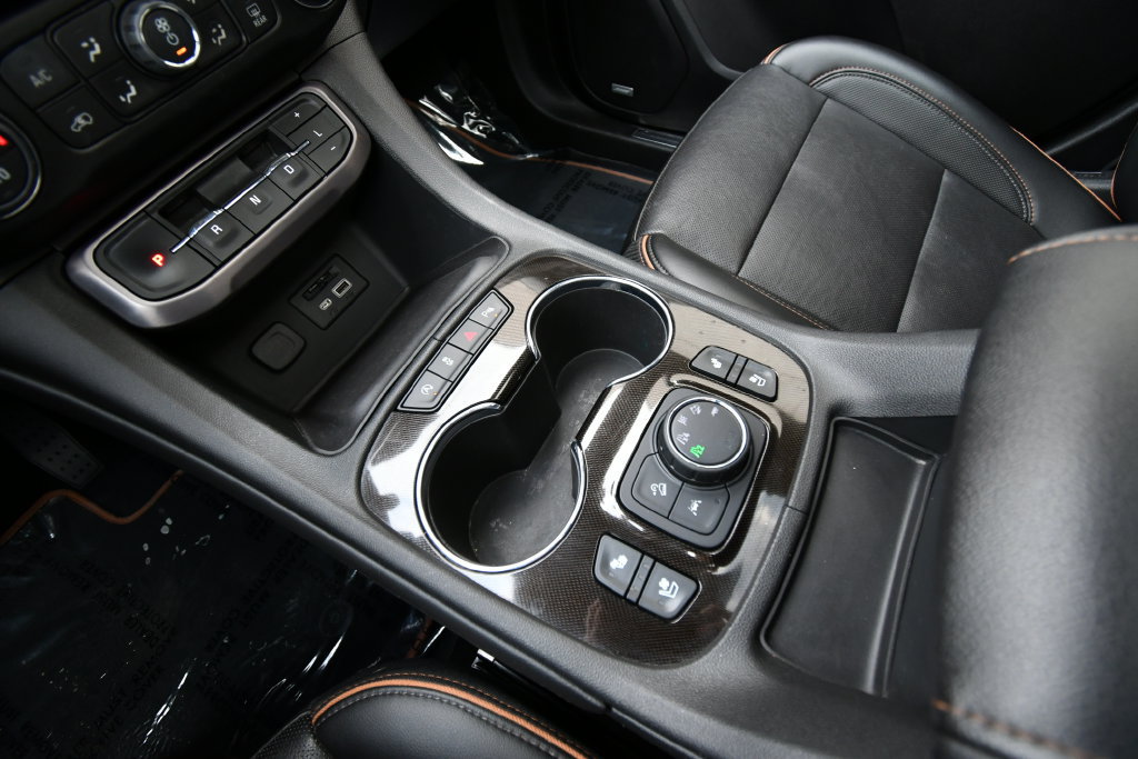 Used 2021 GMC Acadia AT4 w/ GMC Pro Grade Package AWD/4WD image 30