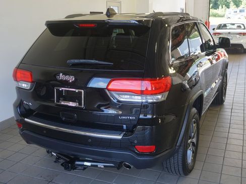 Used 2019 Jeep Grand Cherokee Limited AWD/4WD image 17