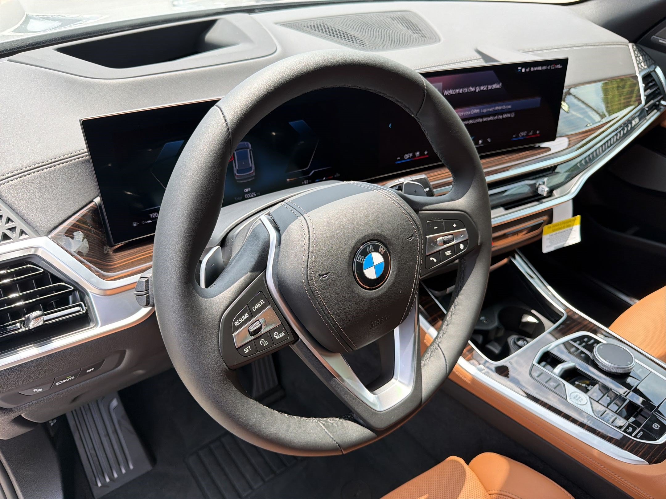 Used 2026 BMW X5 xDrive40i w/ Premium Package AWD/4WD image 4