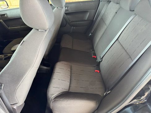 Used 2011 Ford Focus SE w/ 201A Rapid Spec Order Code FWD image 19
