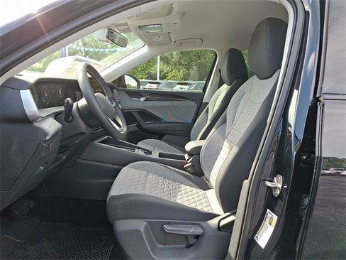 New 2025 Volkswagen Tiguan S image 10