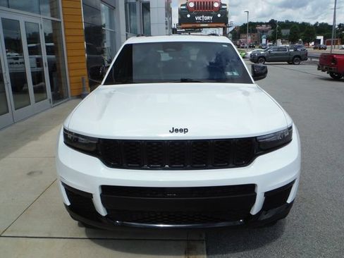 Certified 2023 Jeep Grand Cherokee L Laredo AWD/4WD image 7