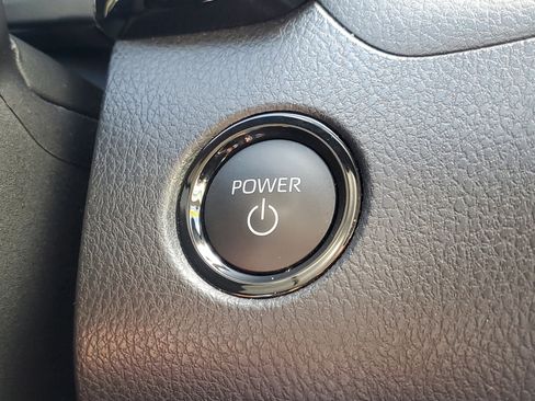 Used 2025 Toyota Camry LE image 30