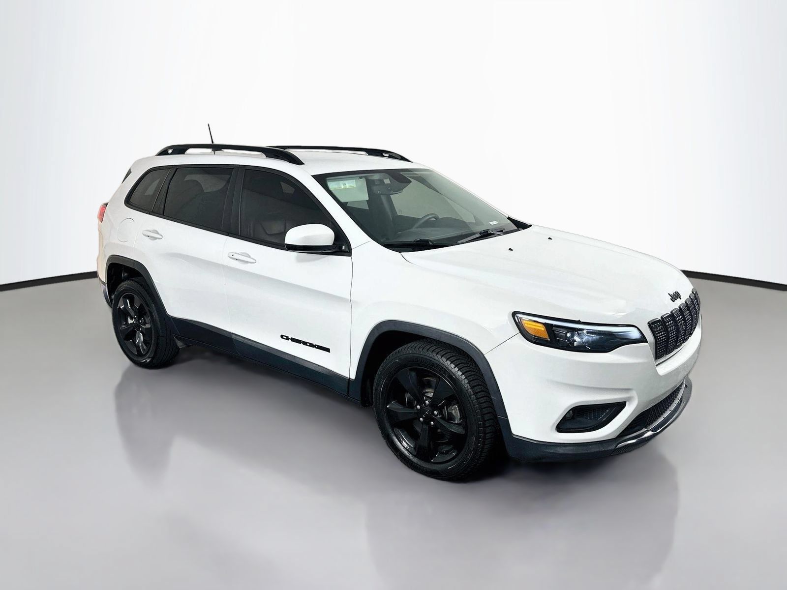 Used 2020 Jeep Cherokee Latitude Plus FWD image 1