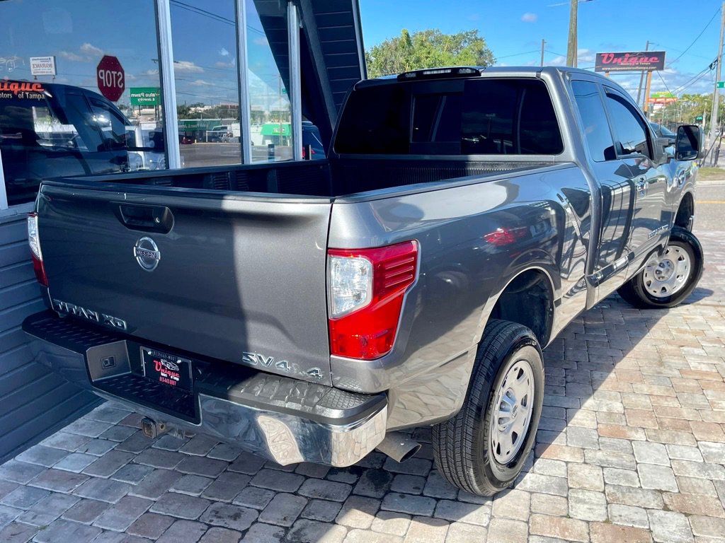 Used 2017 Nissan Titan SV AWD/4WD image 27