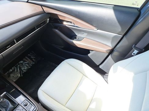 Used 2020 MAZDA CX-30 AWD w/ Premium Package image 12