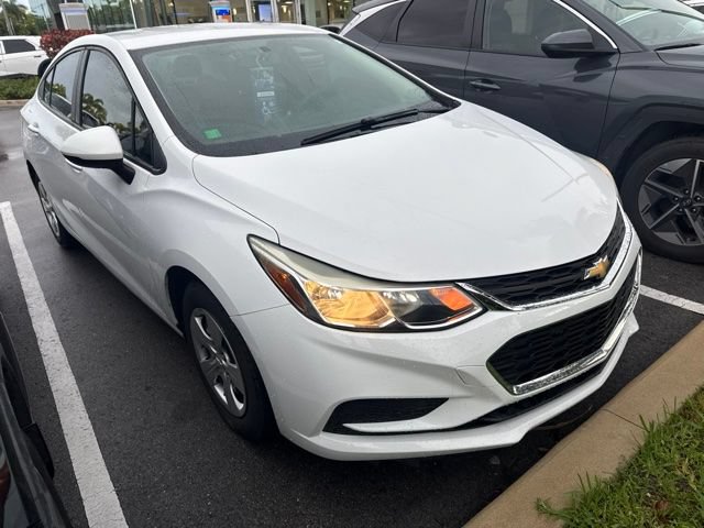 Used 2018 Chevrolet Cruze LS FWD image 3