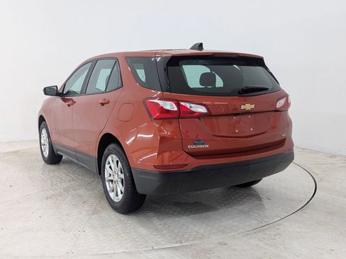 Used 2020 Chevrolet Equinox LS image 3