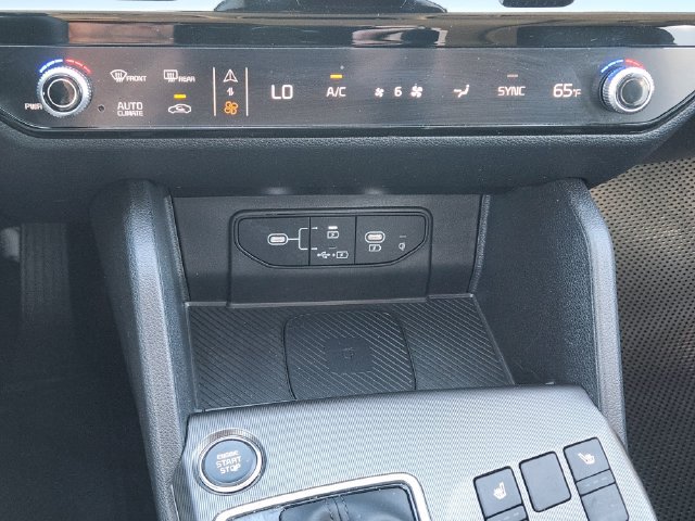 Used 2026 Kia Sportage EX w/ EX Panorama Roof Package AWD/4WD image 19