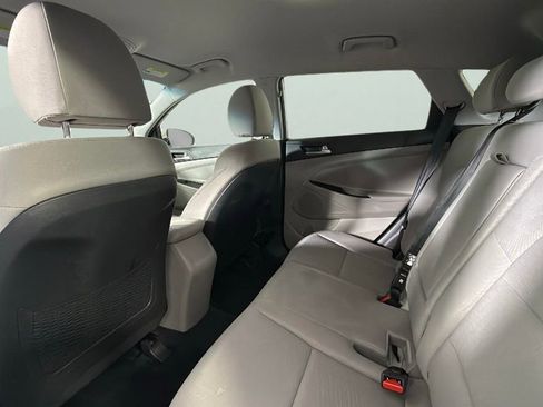 Used 2020 Hyundai Tucson SE image 25