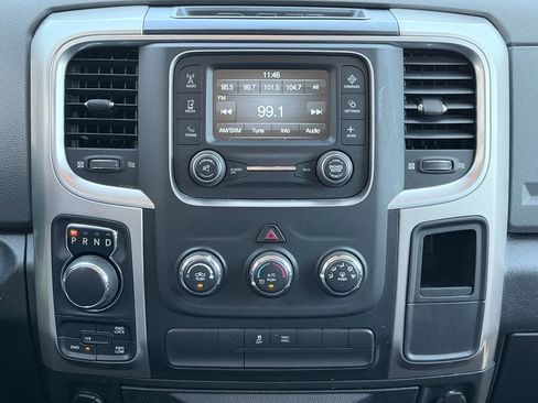 Used 2019 RAM 1500 Classic SLT AWD/4WD image 19