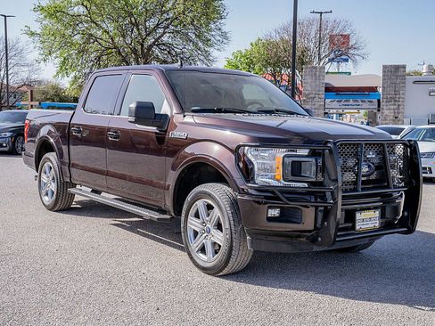 Used 2019 Ford F150 XLT w/ Equipment Group 302A Luxury image 3