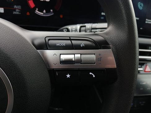 Certified 2025 Hyundai Tucson SEL image 18