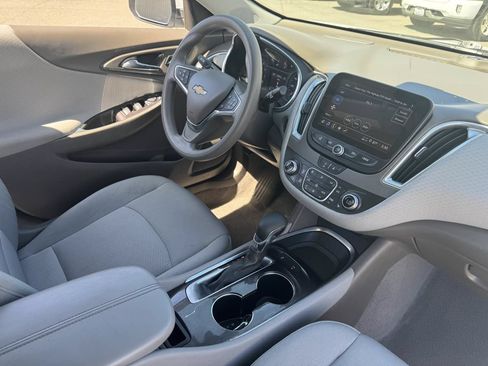 Used 2021 Chevrolet Malibu LT FWD image 13
