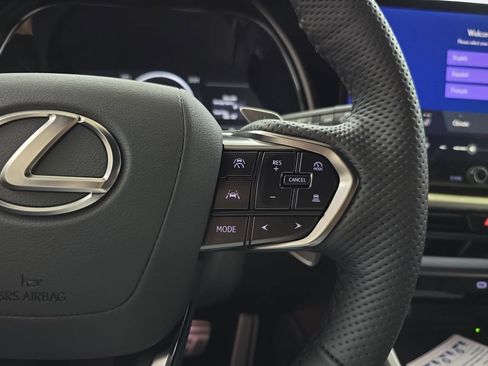 New 2026 Lexus TX 500h AWD image 18