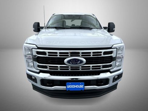 Used 2024 Ford F250 XLT image 2