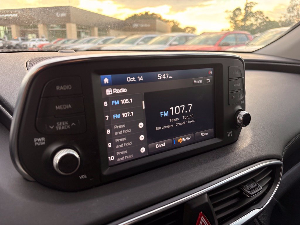 Used 2020 Hyundai Santa Fe SEL FWD image 16