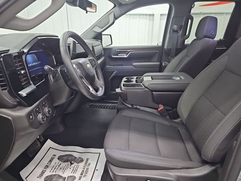 Used 2025 Chevrolet Silverado 1500 LT AWD/4WD image 8