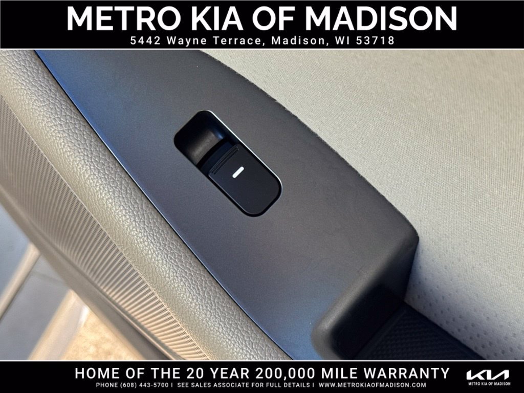 Used 2015 Kia Optima LX FWD image 34