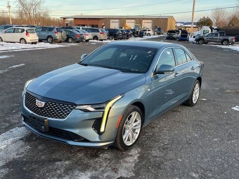 Used 2023 Cadillac CT4 Luxury image 1