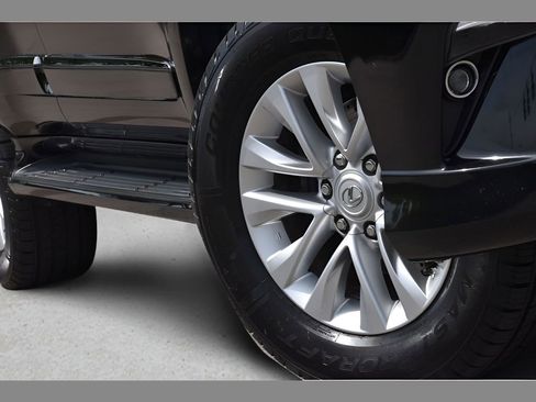 Used 2015 Lexus GX 460 w/ Premium Package AWD/4WD image 11