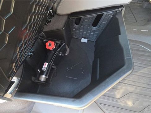 New 2026 GMC Sierra 1500 SLT w/ SLT Premium Plus Package image 18