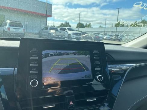Used 2023 Toyota Camry SE w/ Convenience Package FWD image 10