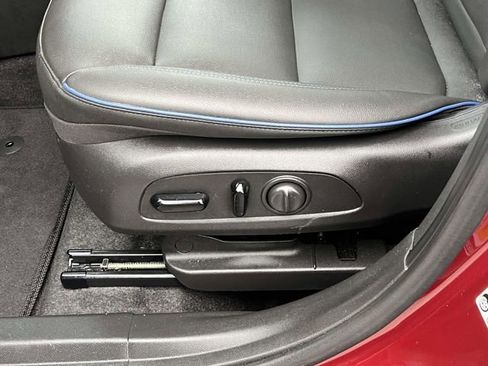 Used 2024 Buick Envista Sport Touring w/ Convenience I Package image 21