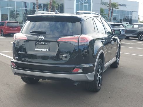 Used 2018 Toyota RAV4 SE w/ Power Extra Value Package image 5