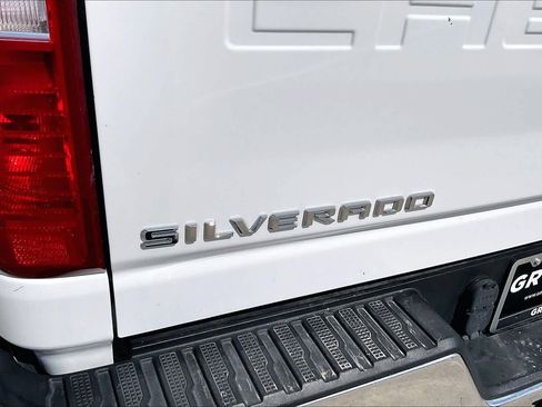 Used 2023 Chevrolet Silverado 2500 LT AWD/4WD image 30