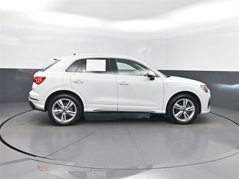 Used 2021 Audi Q3 2.0T Premium w/ Convenience Package image 35