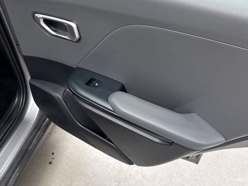 Used 2025 Kia K4 FWD image 29