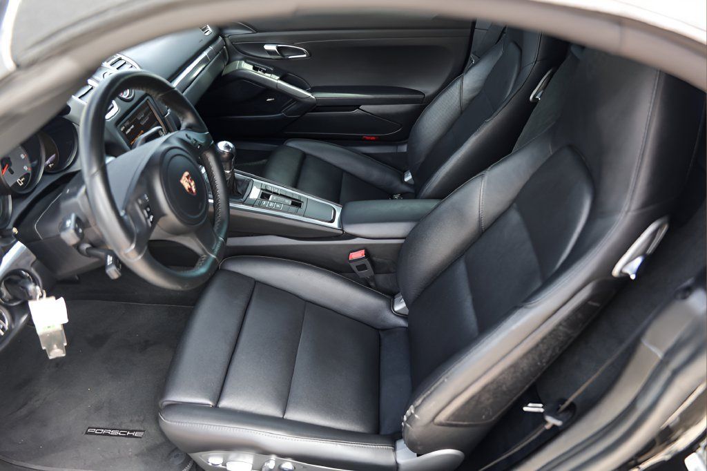 Used 2014 Porsche Boxster S RWD image 9