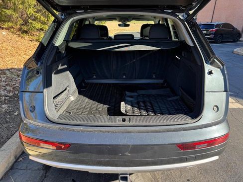 Used 2019 Audi Q5 2.0T Premium w/ Convenience Package image 9