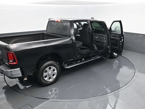 Used 2025 RAM 2500 Big Horn AWD/4WD image 25